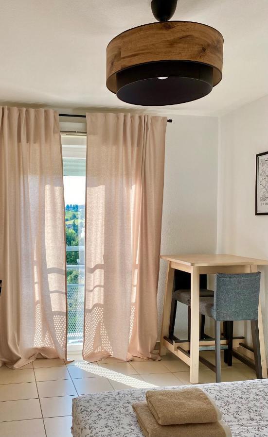 Appartement En Face Hopital Nord Saint-Priest-en-Jarez Dış mekan fotoğraf